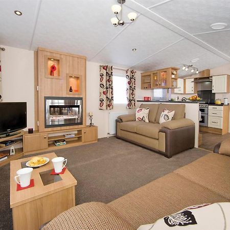 Lakeside Holiday Park Hotel Burnham-on-Sea Bagian luar foto