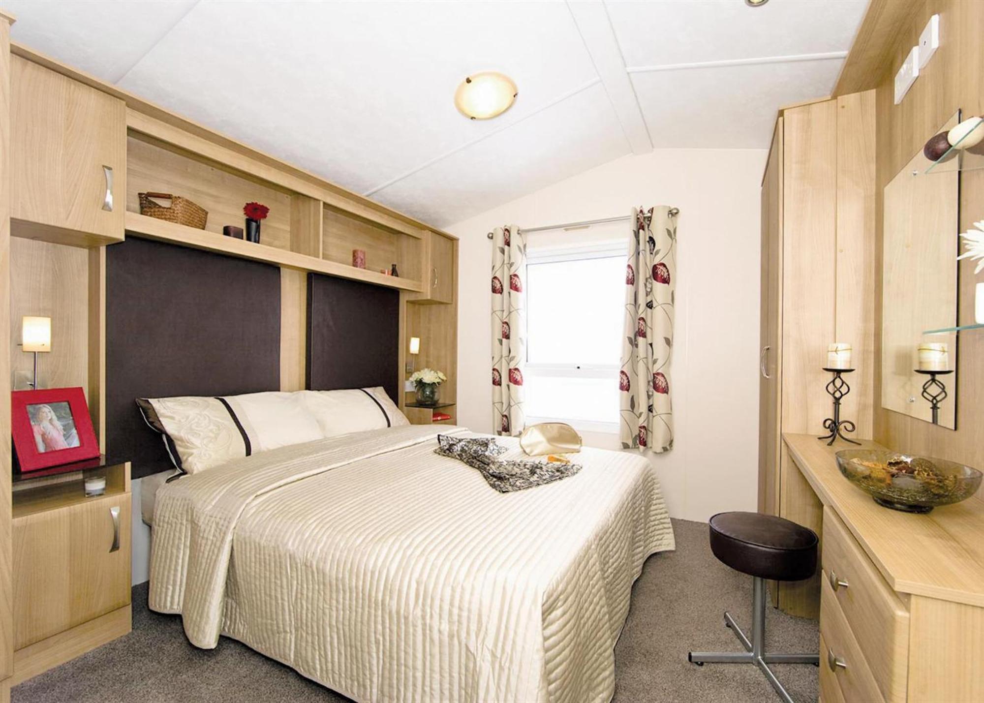 Lakeside Holiday Park Hotel Burnham-on-Sea Bagian luar foto
