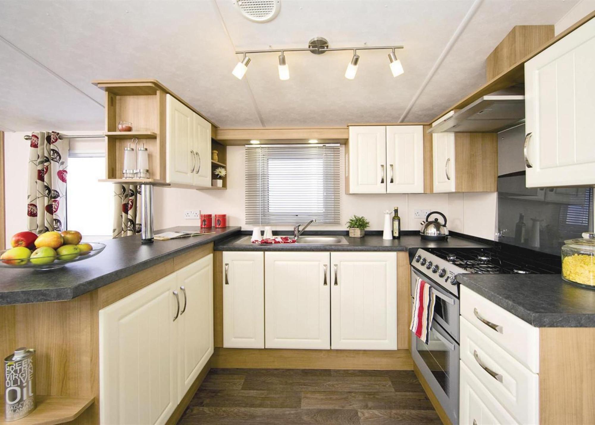 Lakeside Holiday Park Hotel Burnham-on-Sea Bagian luar foto